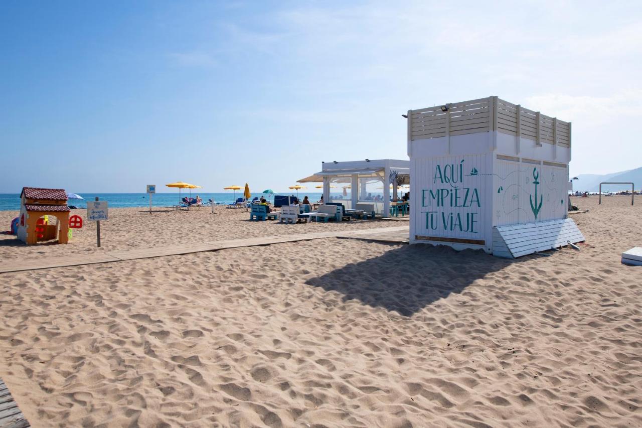 Apartamentos Marplana Castelldefels Dış mekan fotoğraf