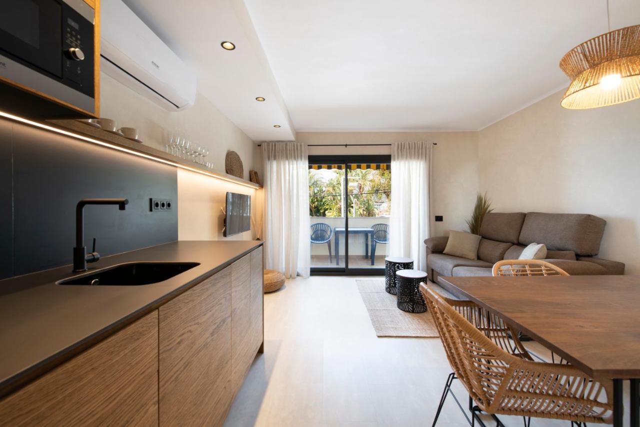 Apartamentos Marplana Castelldefels Dış mekan fotoğraf