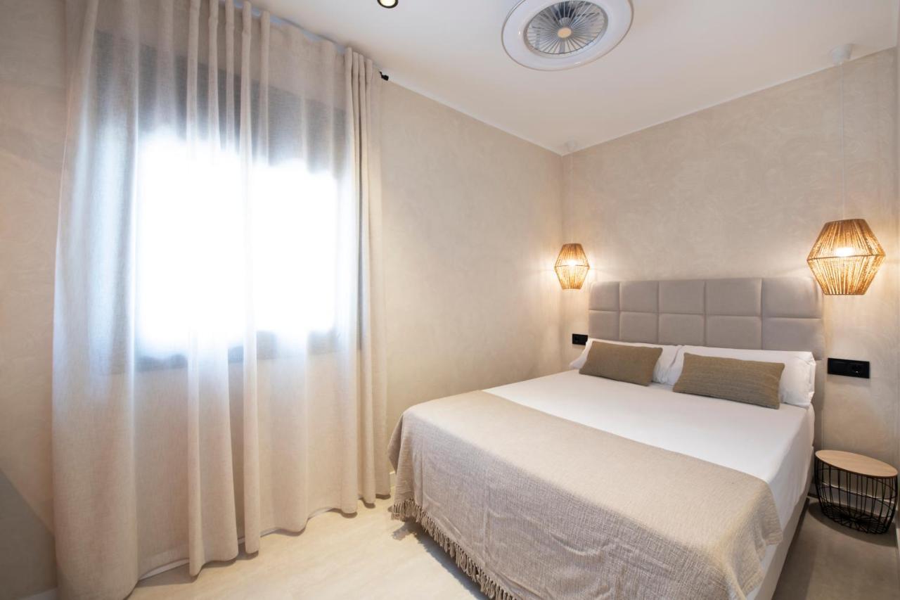 Apartamentos Marplana Castelldefels Dış mekan fotoğraf