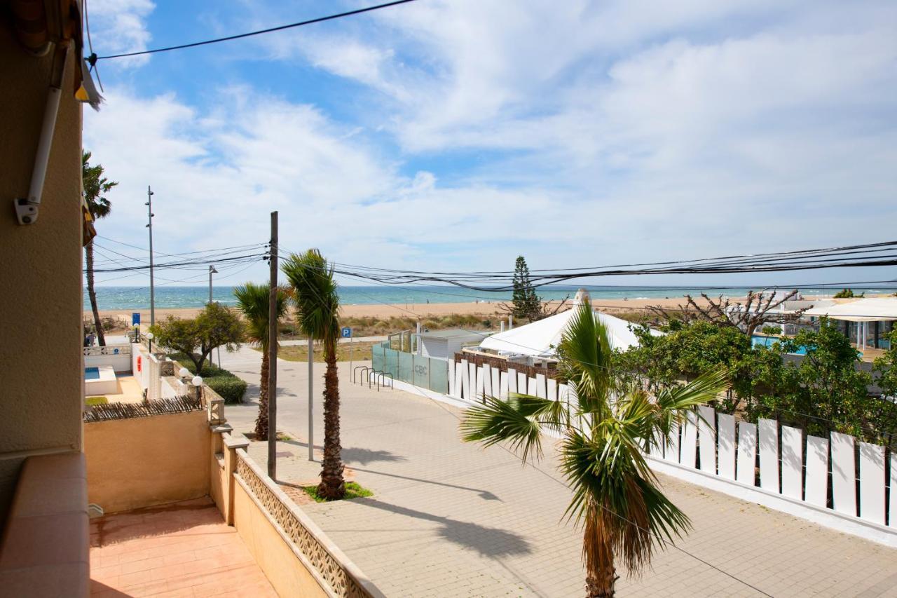 Apartamentos Marplana Castelldefels Dış mekan fotoğraf