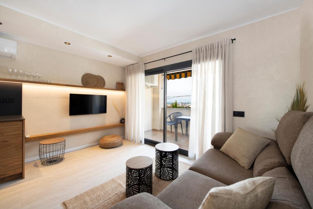Apartamentos Marplana Castelldefels Dış mekan fotoğraf