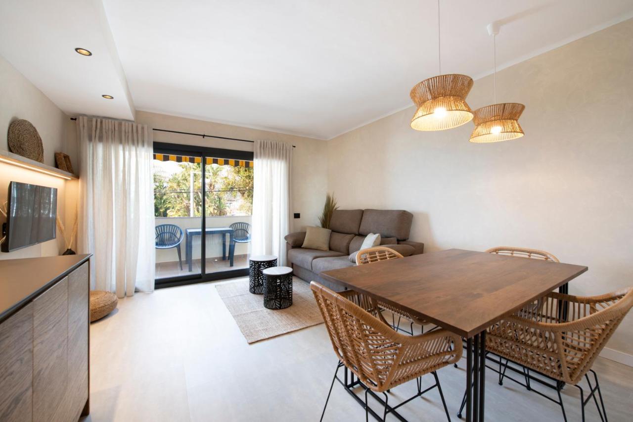 Apartamentos Marplana Castelldefels Dış mekan fotoğraf
