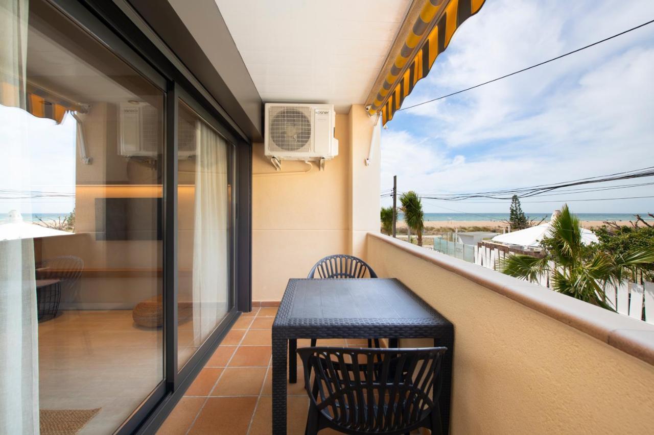 Apartamentos Marplana Castelldefels Dış mekan fotoğraf